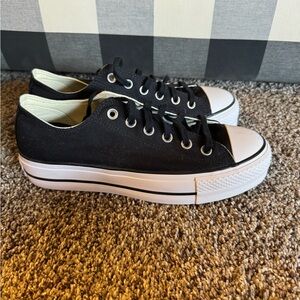 Chuck Taylor Lift Platform Canvas converse, women’s size 9, black. Never worn!